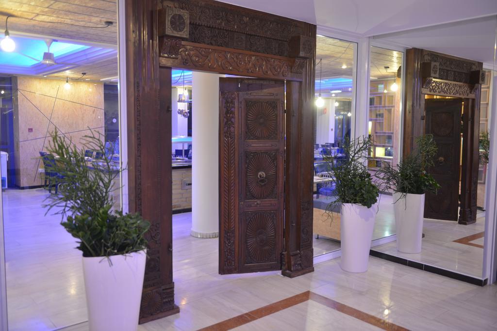 فندق نيريوس بافوس المظهر الخارجي الصورة